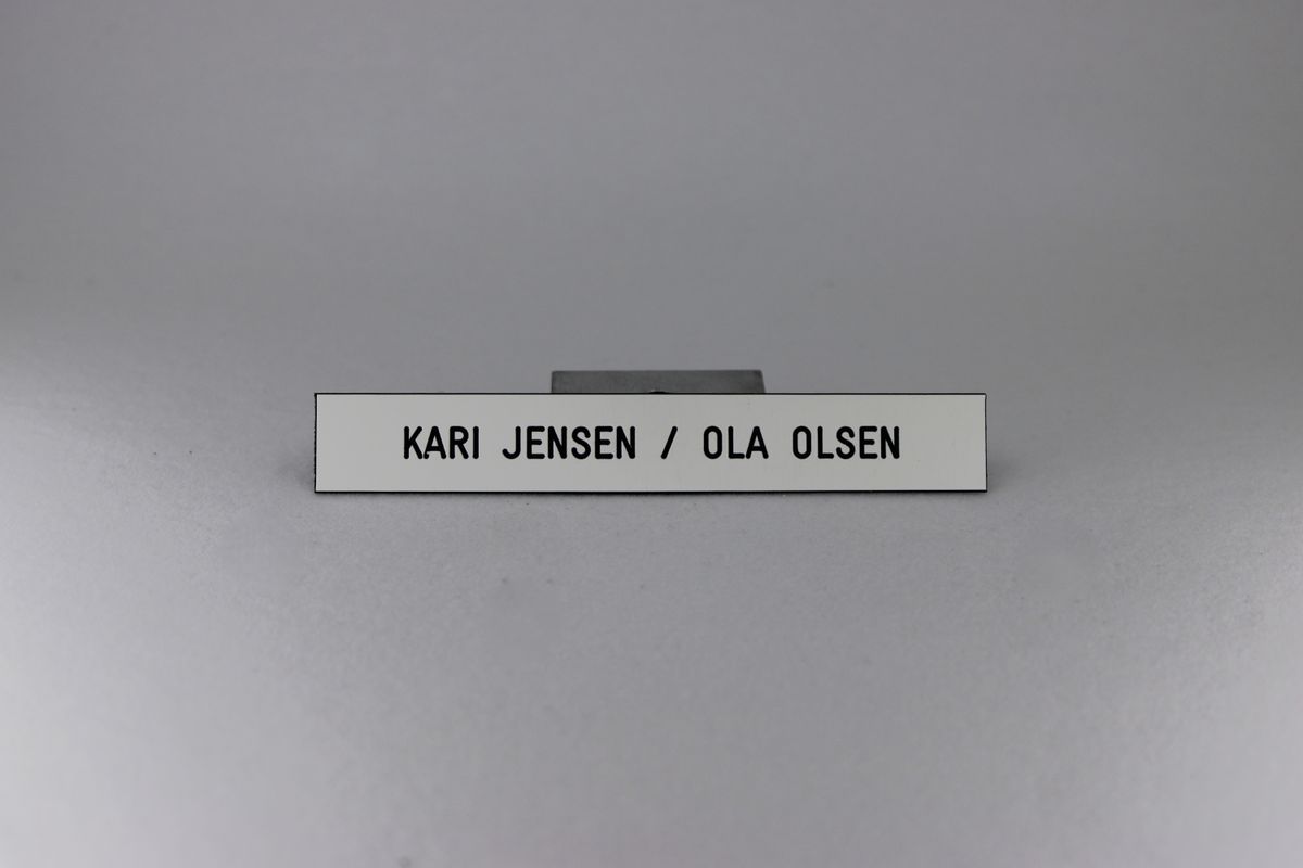 Skilt for innvendig hyllekant på Kompakt, m/ 2-sidig tape