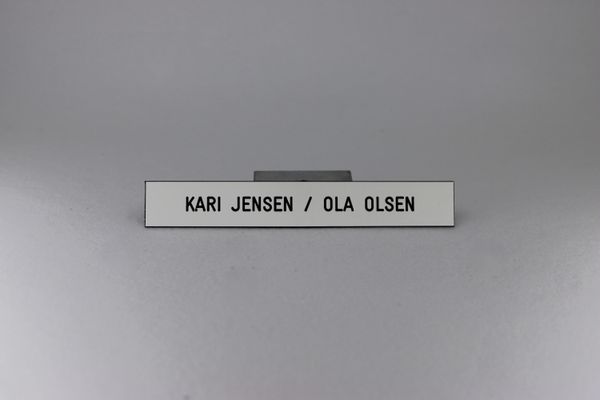 Hovedbilde Skilt for innvendig hyllekant på Kompakt, m/ 2-sidig tape